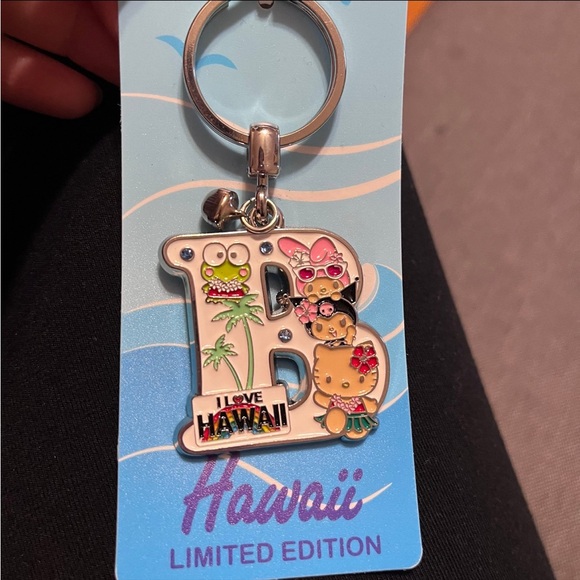 Hello Kitty Keychain - Picture 2 of 3